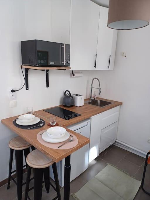 Tiny81 Cozy City Break Appartment Clichy Esterno foto